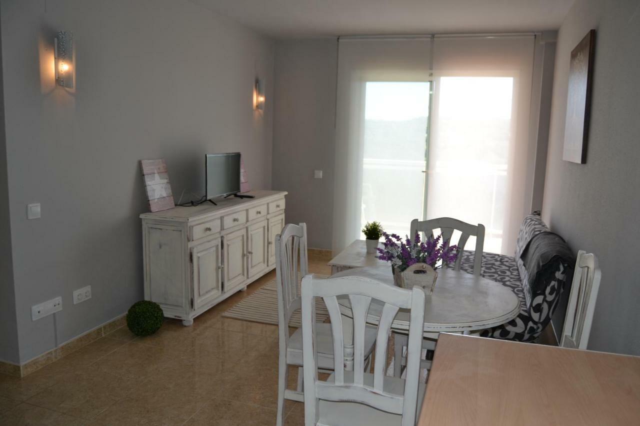 Lovely Familiar Apartment With Pool In Cap סאלו מראה חיצוני תמונה