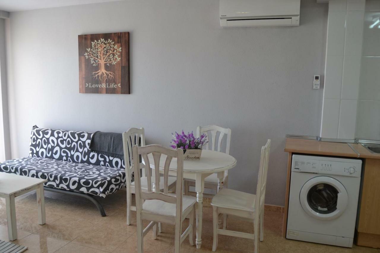 Lovely Familiar Apartment With Pool In Cap סאלו מראה חיצוני תמונה