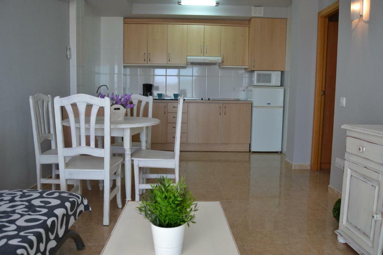 Lovely Familiar Apartment With Pool In Cap סאלו מראה חיצוני תמונה