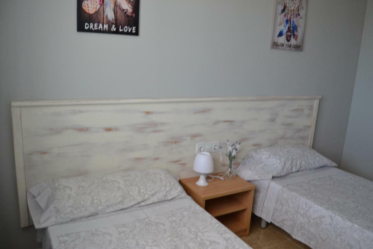 Lovely Familiar Apartment With Pool In Cap סאלו מראה חיצוני תמונה